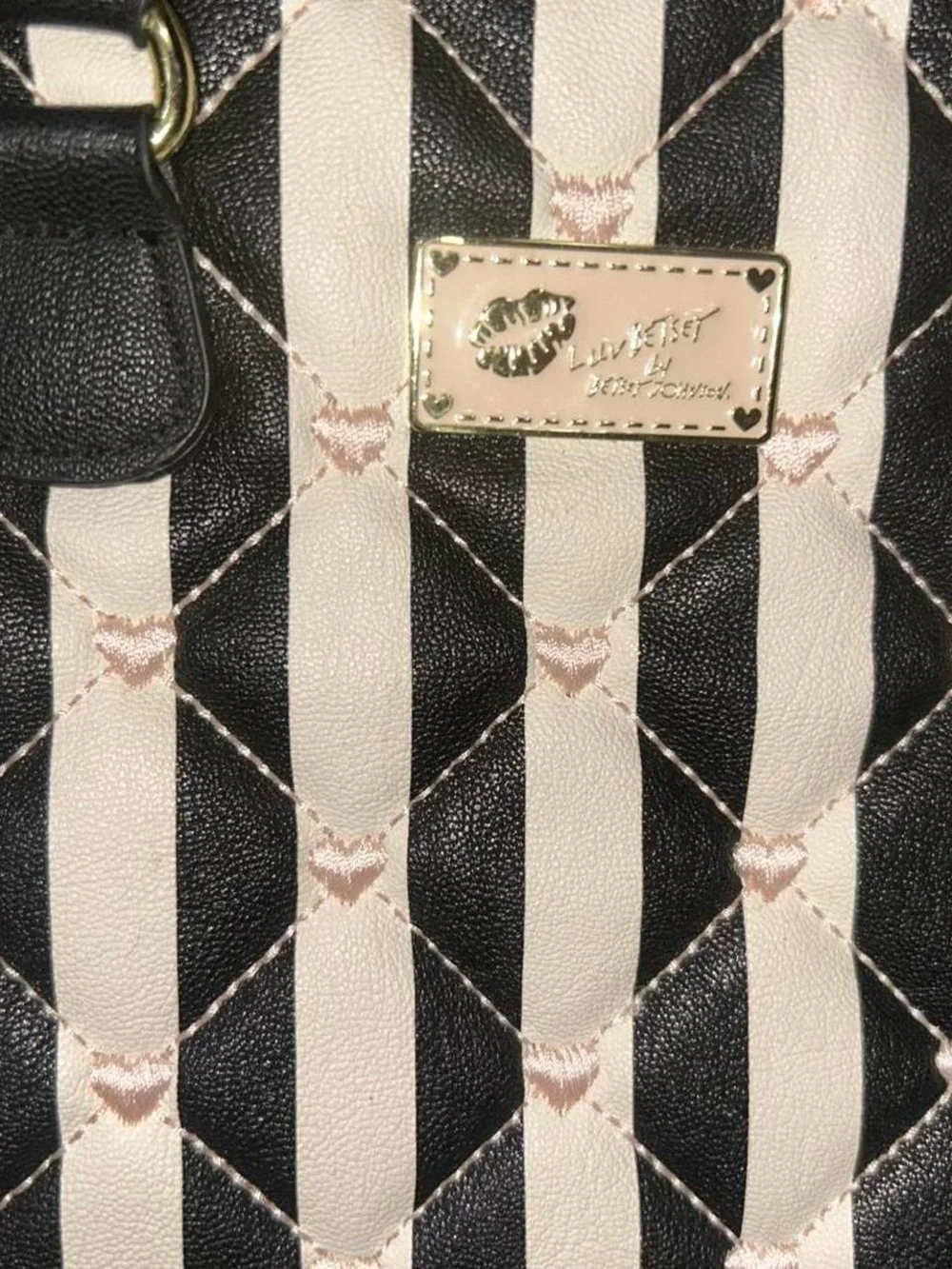 Early 2000s vintage Luv by Betsey Johnson handbag with heart detail
